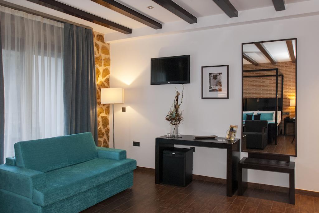 Hotel Beniali Ahin Habitación foto